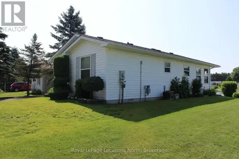 4 St. James Place Wasaga Beach ON L9Z 3A8