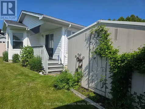 4 St. James Place Wasaga Beach ON L9Z 3A8