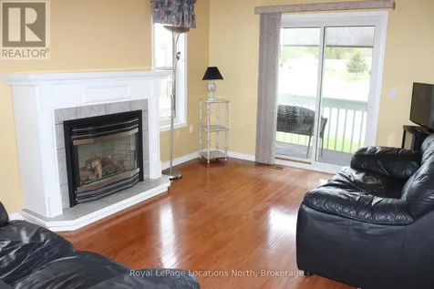 4 St. James Place Wasaga Beach ON L9Z 3A8