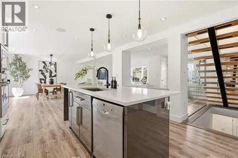 26 Weneil Drive Freelton ON L8B 0Z6