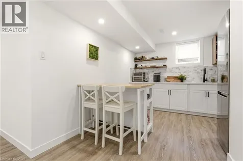 26 Weneil Drive Freelton ON L8B 0Z6