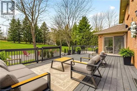 26 Weneil Drive Freelton ON L8B 0Z6