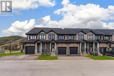 104 Delphi Court Blue Mountains ON N0H 1J0