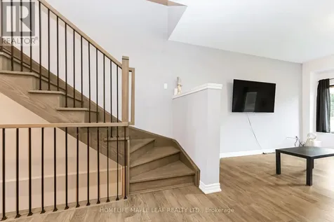 104 Delphi Court Blue Mountains ON N0H 1J0