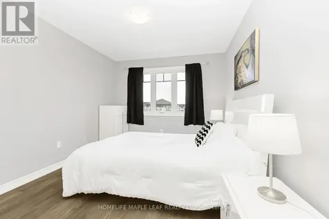 104 Delphi Court Blue Mountains ON N0H 1J0