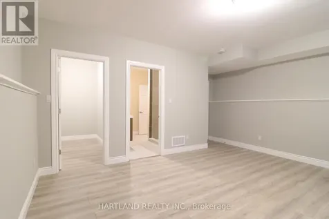 22 Berkely Street Wasaga Beach ON L9Z 2N6