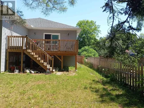 22 Berkely Street Wasaga Beach ON L9Z 2N6