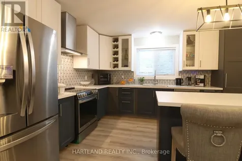 22 Berkely Street Wasaga Beach ON L9Z 2N6