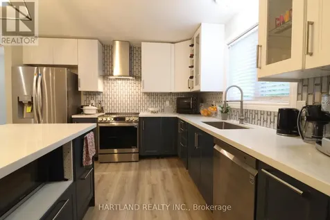 22 Berkely Street Wasaga Beach ON L9Z 2N6