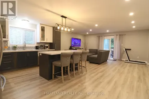 22 Berkely Street Wasaga Beach ON L9Z 2N6