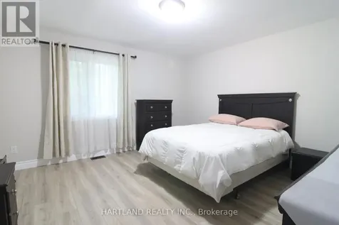 22 Berkely Street Wasaga Beach ON L9Z 2N6