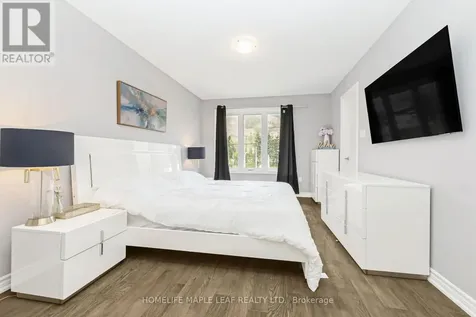 104 Delphi Court Blue Mountains ON N0H 1J0
