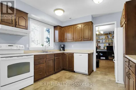 13 Shanel Place Ottawa ON K2J 1C3