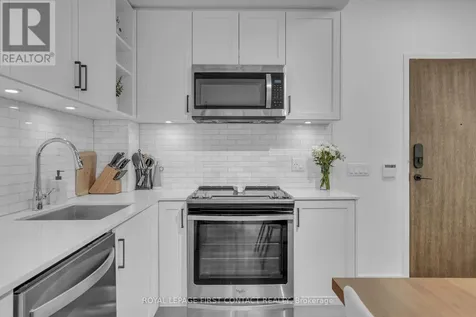 100 Eagle Rock Way Vaughan ON L6A 5B9