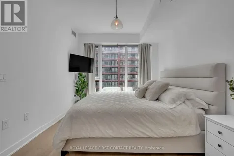 100 Eagle Rock Way Vaughan ON L6A 5B9