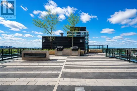 100 Eagle Rock Way Vaughan ON L6A 5B9