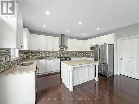 33 Stonegate Avenue Mono ON L9W 6X1