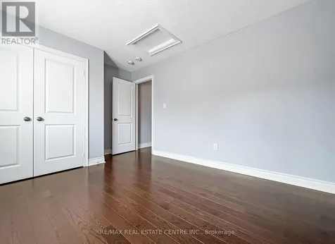 33 Stonegate Avenue Mono ON L9W 6X1