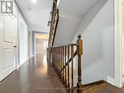 33 Stonegate Avenue Mono ON L9W 6X1