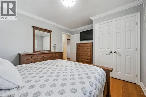574 Sprucehill Avenue Waterloo ON N2L 4V9