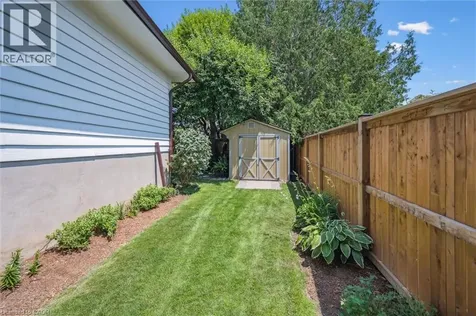 574 Sprucehill Avenue Waterloo ON N2L 4V9