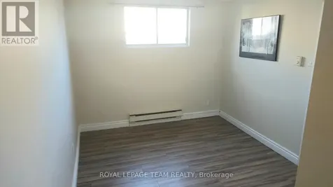 395 Peach Tree Lane Ottawa ON K1K 2R7
