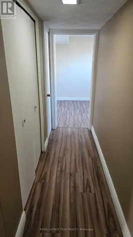 395 Peach Tree Lane Ottawa ON K1K 2R7