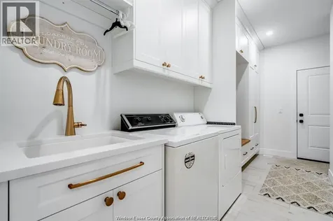 6 Heathview Trail Leamington ON N8H 0G3