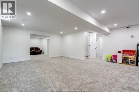 6 Heathview Trail Leamington ON N8H 0G3