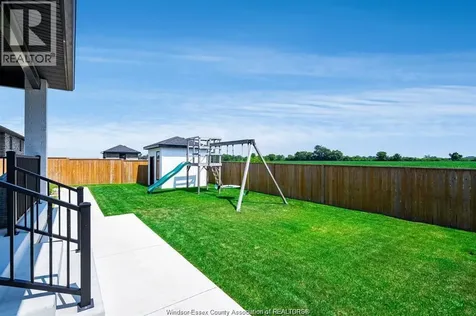 6 Heathview Trail Leamington ON N8H 0G3