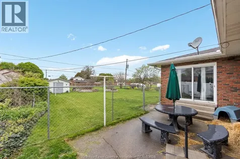 1565 Roxborough Windsor ON N9B 3H2