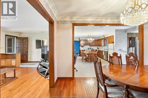 1565 Roxborough Windsor ON N9B 3H2