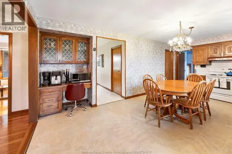 1565 Roxborough Windsor ON N9B 3H2