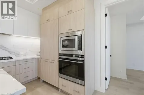 123 Maurice Drive Oakville ON L6K 2W6