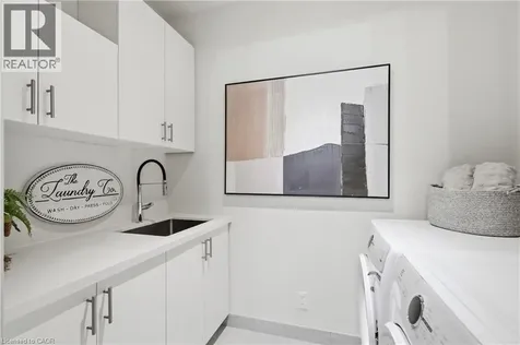 123 Maurice Drive Oakville ON L6K 2W6
