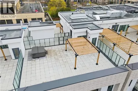 123 Maurice Drive Oakville ON L6K 2W6