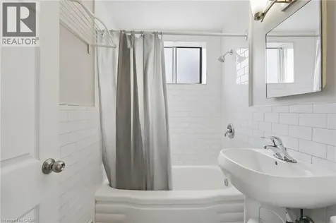 1254 Fennell Avenue East Hamilton ON L8T 1T4