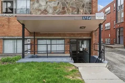 1254 Fennell Avenue East Hamilton ON L8T 1T4