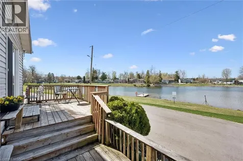 27 Trillium Beach Drive Puslinch ON N0B 2J0