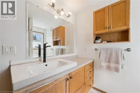 27 Trillium Beach Drive Puslinch ON N0B 2J0