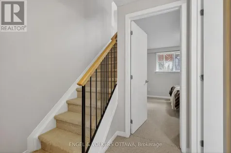 272 King Edward Avenue Ottawa ON K1N 7M1