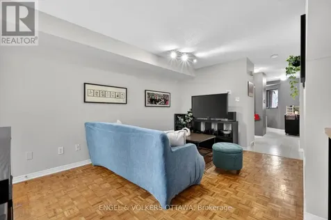 272 King Edward Avenue Ottawa ON K1N 7M1