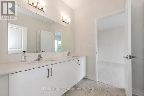 116 Dorothy Drive Blue Mountains ON N0H 1J0