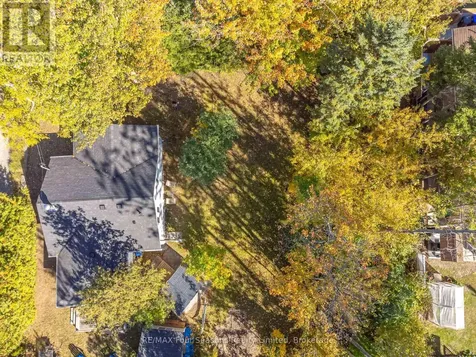 64 60th Street North Wasaga Beach ON L9Z 1V7
