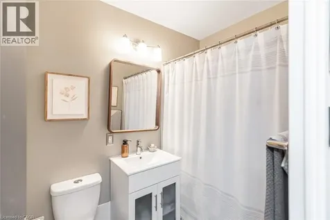 222 Concession Street Hamilton ON L9A 1B1