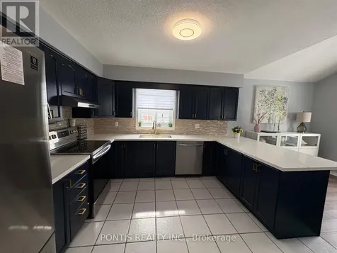 40 Alderson Drive Cambridge ON N3C 4C5