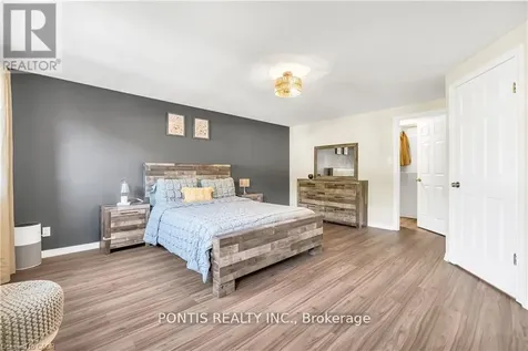 40 Alderson Drive Cambridge ON N3C 4C5