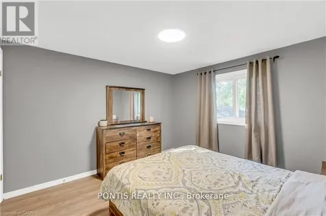 40 Alderson Drive Cambridge ON N3C 4C5