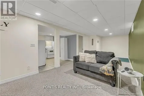 40 Alderson Drive Cambridge ON N3C 4C5
