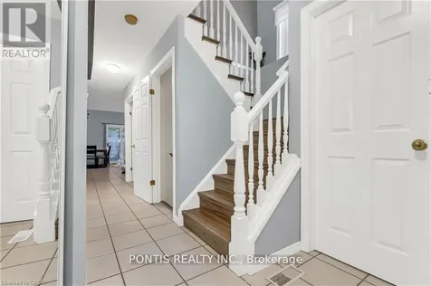 40 Alderson Drive Cambridge ON N3C 4C5